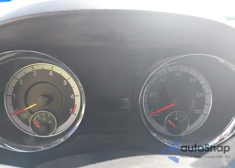 2019 Dodge Grand Caravan Sxt z USA, uszkodzony, nr VIN 2C4RDGCG1KR796361